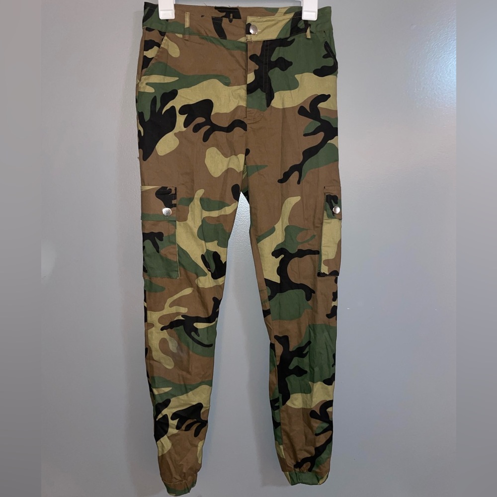 Camo pants